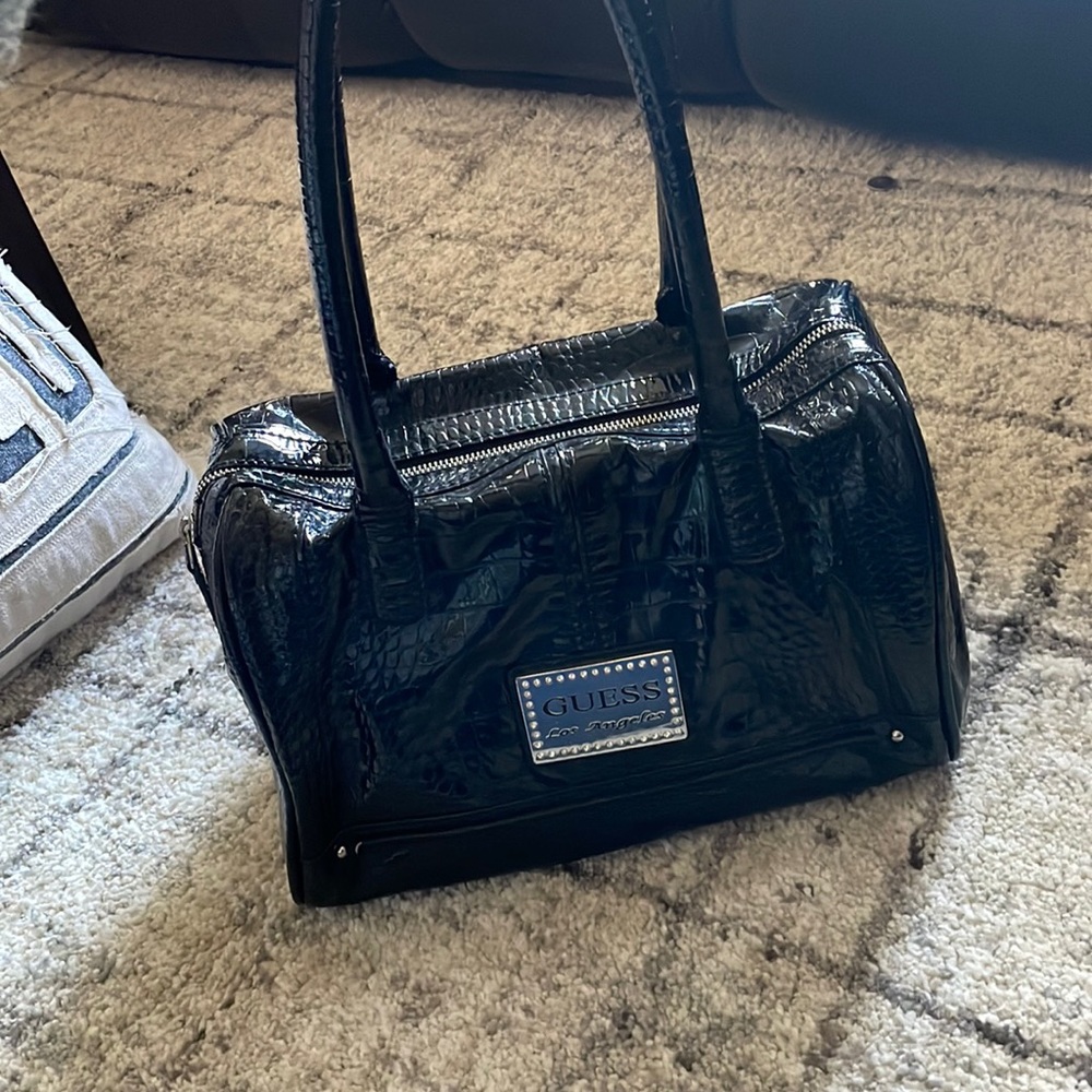 Guess Black Leather Shoulder Bag